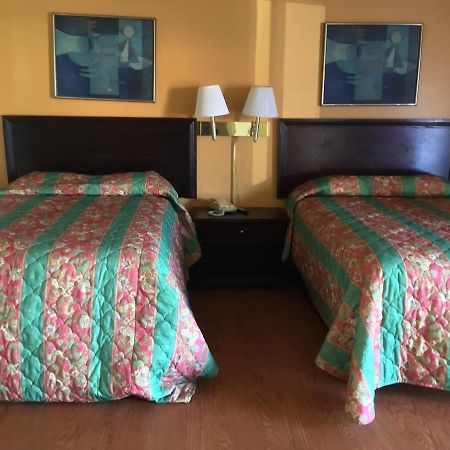 Skyland Inn - Bristol Hilander Park Экстерьер фото
