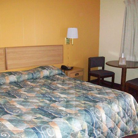 Skyland Inn - Bristol Hilander Park Экстерьер фото