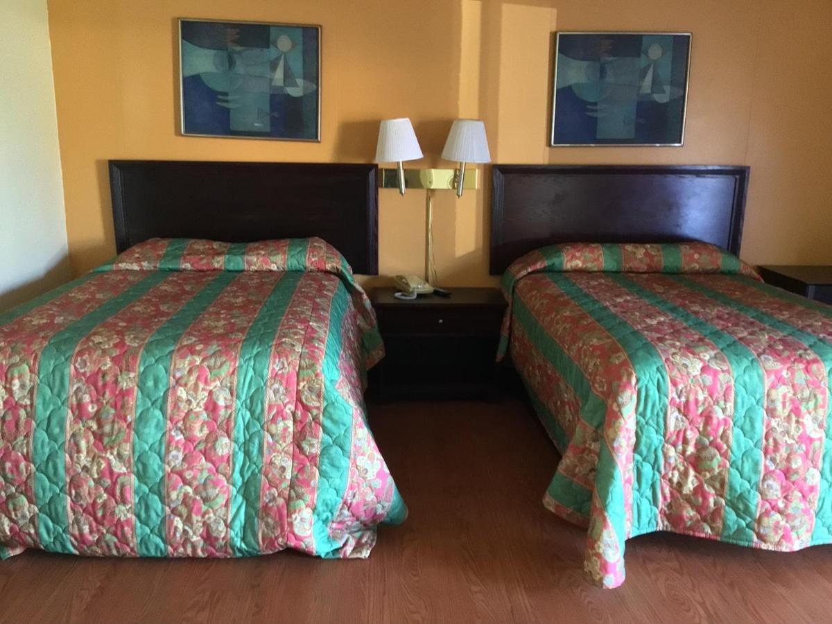 Skyland Inn - Bristol Hilander Park Экстерьер фото