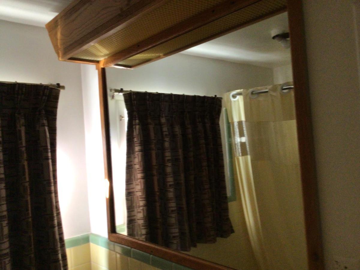 Skyland Inn - Bristol Hilander Park Экстерьер фото
